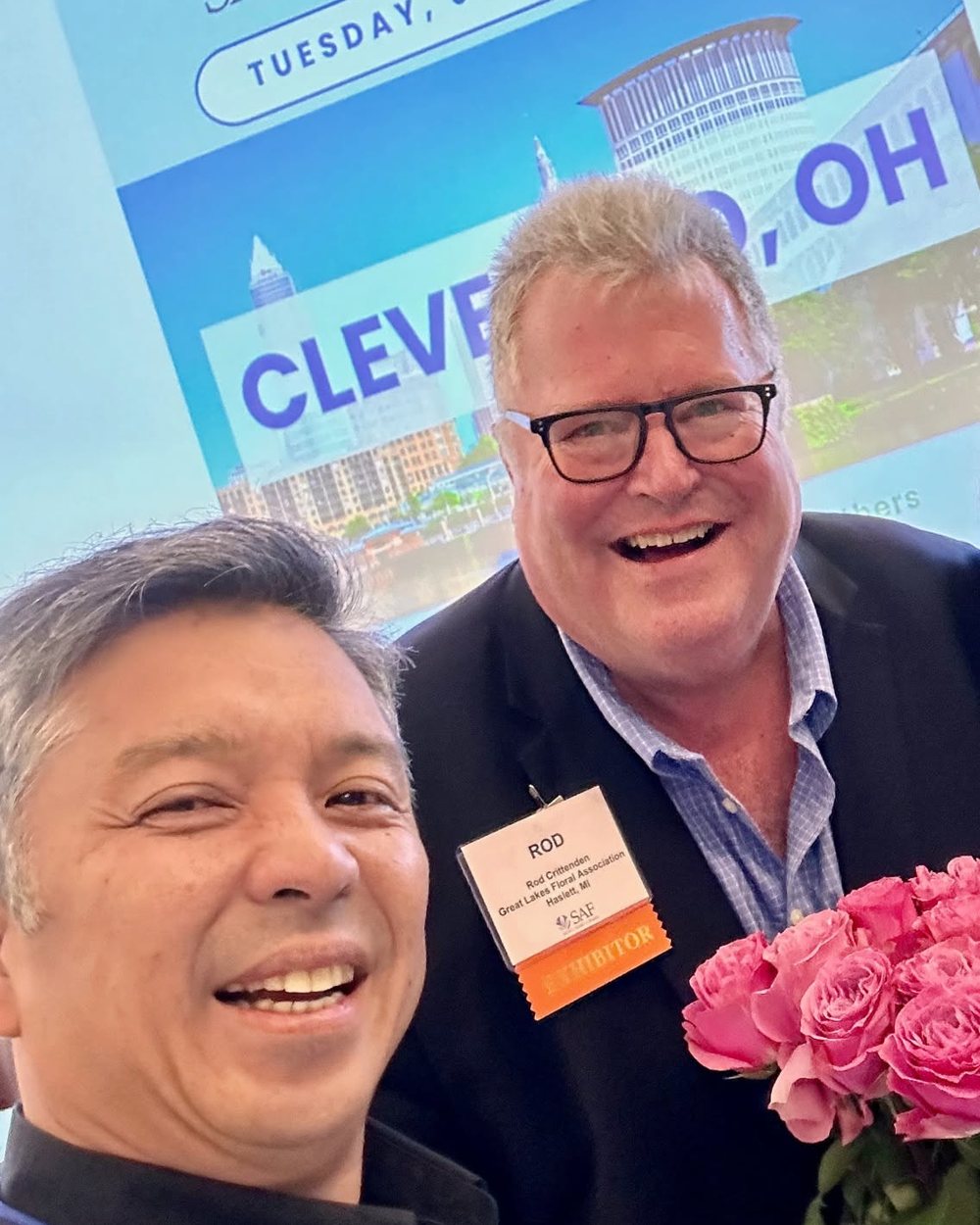 Renato Cruz Sogueco with a Great Lakes Floral Association colleague at an SAF event in Cleveland